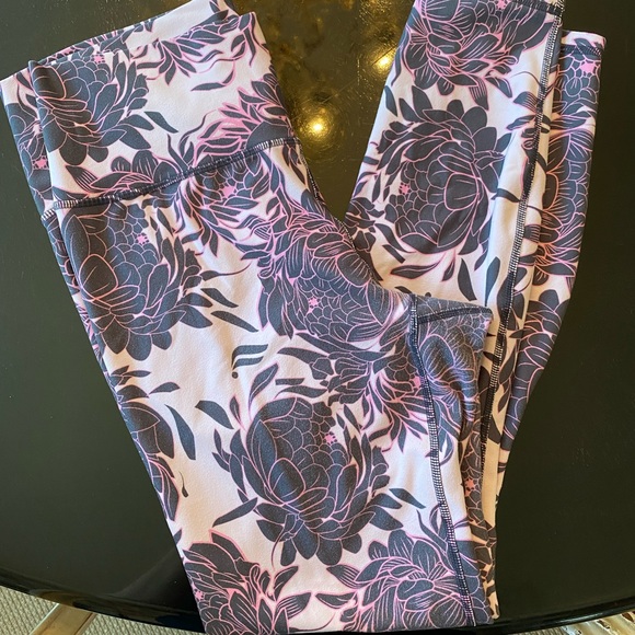 JustFab Floral Leggings - Picture 1 of 2